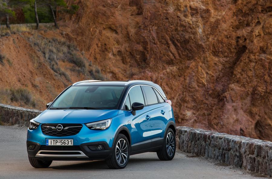  Opel Crossland X Ecotec D 2017 года  (фото 3 из 40)